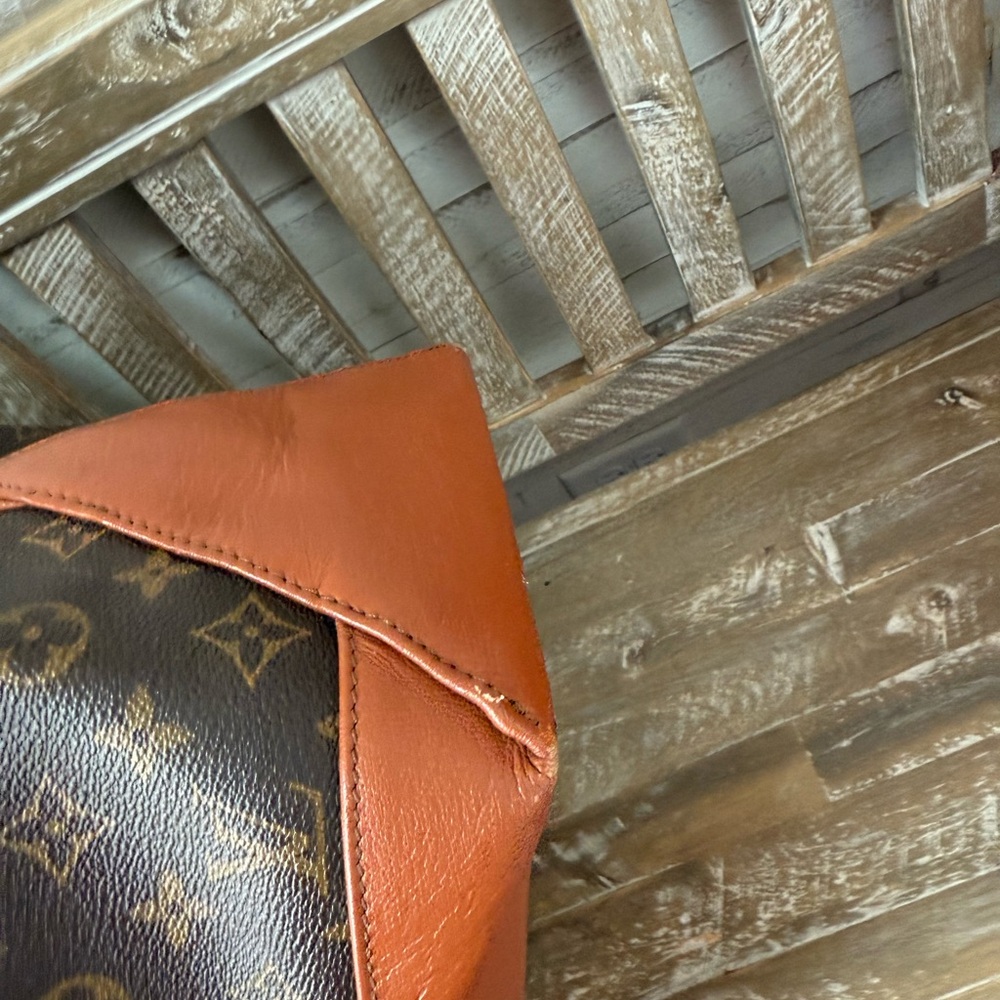 Vintage JUMBO Monogram Louis Bag - Picture 14 of 15